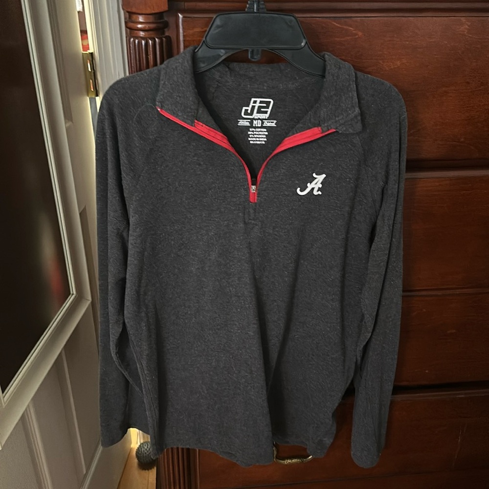 Women’s shirt